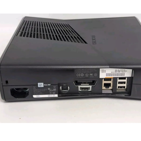 Xbox 360 Console Lot With 3 Games, Tested And Working, Model 1439 - Picture 5 of 9